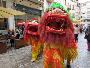 Celebraci&oacute; de l'any nou xin&egrave;s a Girona. La cercavila