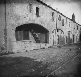 L'antic hospital de Sant Ll&agrave;tzer de Pedret. 1917