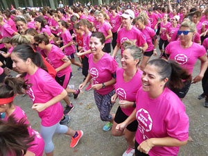 Cursa de la Dona 2016. Concentraci&oacute; i sortida del Parc de la Devesa