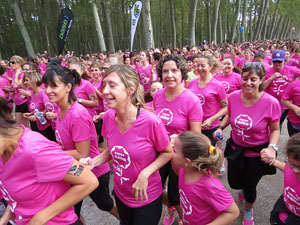 Cursa de la Dona 2016. Concentraci&oacute; i sortida del Parc de la Devesa