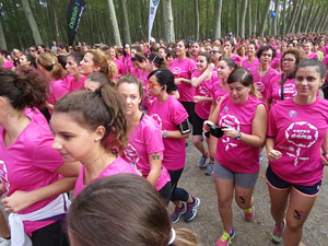Cursa de la Dona 2016. Concentraci&oacute; i sortida del Parc de la Devesa