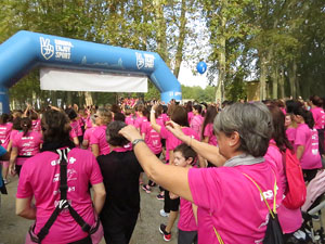 Cursa de la Dona 2016. Concentraci&oacute; i sortida del Parc de la Devesa