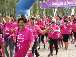 Cursa de la Dona 2016. Concentraci&oacute; i sortida del Parc de la Devesa