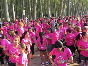 Cursa de la Dona 2016. Concentraci&oacute; i sortida del Parc de la Devesa
