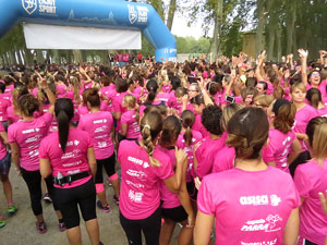 Cursa de la Dona 2016. Concentraci&oacute; i sortida del Parc de la Devesa