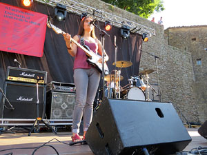 Dia de la M&uacute;sica 2016. Escenari de la pla&ccedil;a dels Jurats