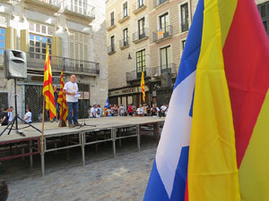 Diada Nacional 2016. Concentraci&oacute; a la pla&ccedil;a del Vi, lectura del manifest i cant de Els Segadors