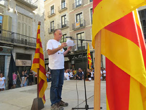 Diada Nacional 2016. Concentraci&oacute; a la pla&ccedil;a del Vi, lectura del manifest i cant de Els Segadors