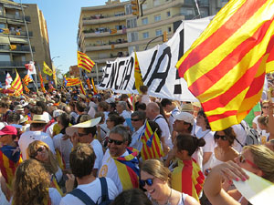 Diada Nacional 2016. Manifestaci&oacute; sotre el lema A punt. Endavant rep&uacute;blica catalana, a Salt