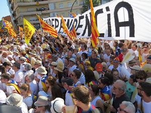 Diada Nacional 2016. Manifestaci&oacute; sotre el lema A punt. Endavant rep&uacute;blica catalana, a Salt