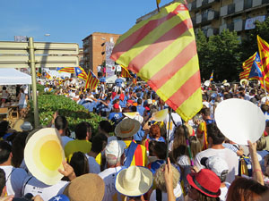 Diada Nacional 2016. Manifestaci&oacute; sotre el lema A punt. Endavant rep&uacute;blica catalana, a Salt