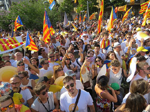 Diada Nacional 2016. Manifestaci&oacute; sotre el lema A punt. Endavant rep&uacute;blica catalana, a Salt