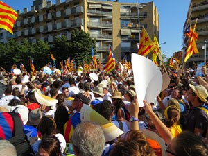 Diada Nacional 2016. Manifestaci&oacute; sotre el lema A punt. Endavant rep&uacute;blica catalana, a Salt