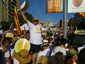 Diada Nacional 2016. Manifestaci&oacute; sotre el lema A punt. Endavant rep&uacute;blica catalana, a Salt