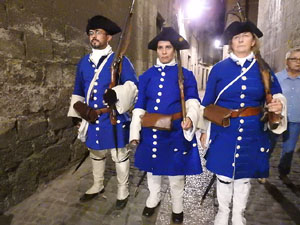 Diada Nacional 2016. X Marxa de Torxes de Girona. Recreaci&oacute; hist&ograve;rica amb el Regiment de Sant Narc&iacute;s i l'actriu Cristina Cervi&agrave;