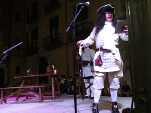 Diada Nacional 2016. X Marxa de Torxes de Girona. Recreaci&oacute; hist&ograve;rica amb el Regiment de Sant Narc&iacute;s i l'actriu Cristina Cervi&agrave;