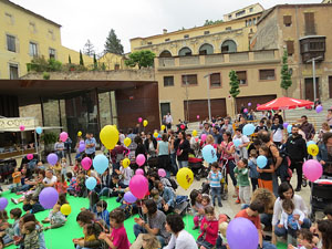Festivalot 2016. Actuaci&oacute; de Les Anxovetes a la pla&ccedil;a del Pallol