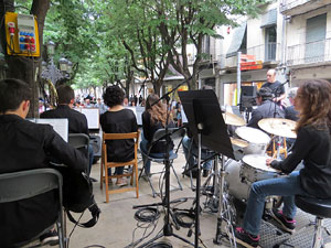 Festivalot 2016. Escenari de la Rambla de la Llibertat. Actuacions d'Escoles de M&uacute;sica