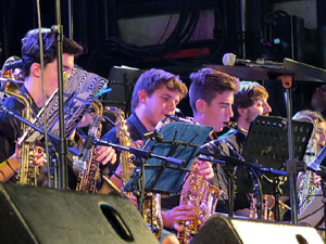 Fires 2016. Concert de la Black Music Big Band a l'escenari de la pla&ccedil;a de Sant Feliu
