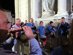 Fires 2016. Castells dins la nau g&ograve;tica de la Catedral de Girona