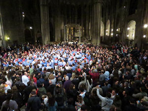 Fires 2016. Castells dins la nau g&ograve;tica de la Catedral de Girona