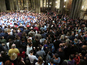 Fires 2016. Castells dins la nau g&ograve;tica de la Catedral de Girona