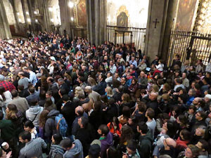 Fires 2016. Castells dins la nau g&ograve;tica de la Catedral de Girona