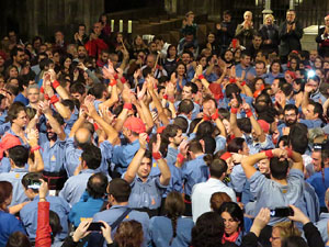 Fires 2016. Castells dins la nau g&ograve;tica de la Catedral de Girona