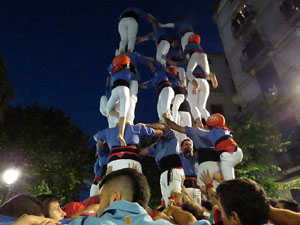 Fires 2016. Els Castells de Vig&iacute;lia a la Rambla de la Llibertat, amb els Marrecs de Salt i la Nova Muixeranga d'Algemes&iacute;