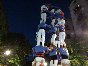 Fires 2016. Els Castells de Vig&iacute;lia a la Rambla de la Llibertat, amb els Marrecs de Salt i la Nova Muixeranga d'Algemes&iacute;