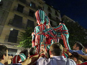 Fires 2016. Els Castells de Vig&iacute;lia a la Rambla de la Llibertat, amb els Marrecs de Salt i la Nova Muixeranga d'Algemes&iacute;