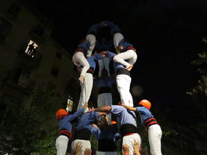 Fires 2016. Els Castells de Vig&iacute;lia a la Rambla de la Llibertat, amb els Marrecs de Salt i la Nova Muixeranga d'Algemes&iacute;