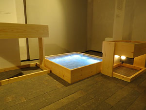 Exposici&oacute; Aig&uuml;es rituals. Una hist&ograve;ria dels banys jueus de Girona, al Museu d'Hist&ograve;ria dels Jueus de Girona