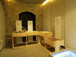 Exposici&oacute; Aig&uuml;es rituals. Una hist&ograve;ria dels banys jueus de Girona, al Museu d'Hist&ograve;ria dels Jueus de Girona