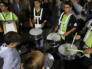 Fires 2016. Girona Gran Parade, trobada de marxing bands, amb la Girona Marxing Band, Bisband d'Empord&agrave;, Balkan Paradise Orchestra i Bufant Fort