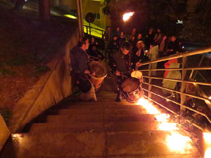 Fires 2016. Espectacle de foc i m&uacute;sica Llumin&agrave;ries de Fires, a c&agrave;rrec de Taller de Magn&egrave;sia i Els Berros de la Cort