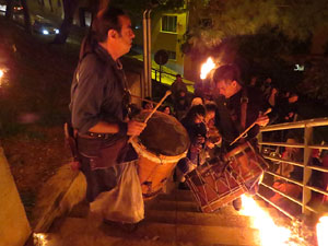 Fires 2016. Espectacle de foc i m&uacute;sica Llumin&agrave;ries de Fires, a c&agrave;rrec de Taller de Magn&egrave;sia i Els Berros de la Cort