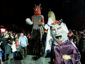 Fires 2016. El preg&oacute. Balls a la pla&ccedil;a del Vi