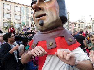 Fires 2016. El preg&oacute. Cercavila amb gegants, capgrossos i mules