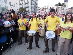 Fires 2016. El preg&oacute. Cercavila amb gegants, capgrossos i mules
