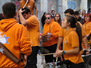 Fires 2016. El preg&oacute. Cercavila amb gegants, capgrossos i mules
