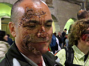Fires 2016. 5a. Zombie Walk de Girona dins el festival Acocollona't
