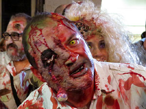 Fires 2016. 5a. Zombie Walk de Girona dins el festival Acocollona't