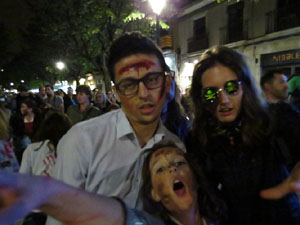 Fires 2016. 5a. Zombie Walk de Girona dins el festival Acocollona't
