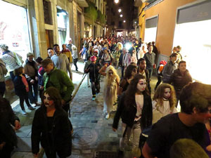Fires 2016. 5a. Zombie Walk de Girona dins el festival Acocollona't