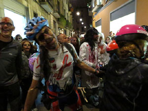 Fires 2016. 5a. Zombie Walk de Girona dins el festival Acocollona't
