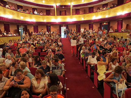 FITAG 2016. Inauguraci&oacute; oficial de la XVI edici&oacute; del festival al Teatre Municipal