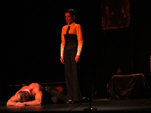 FITAG 2016. Espectacle inaugural. Revolution, de la Cia. I per qu&egrave; no?, de Llan&ccedil;&agrave;