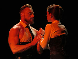 FITAG 2016. Espectacle inaugural. Revolution, de la Cia. I per qu&egrave; no?, de Llan&ccedil;&agrave;