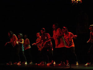 FITAG 2016. Espectacle inaugural. Revolution, de la Cia. I per qu&egrave; no?, de Llan&ccedil;&agrave;